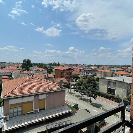 Luxury Home 100 Mq A Stone'S Throw From The Duomo Milan Exterior photo
